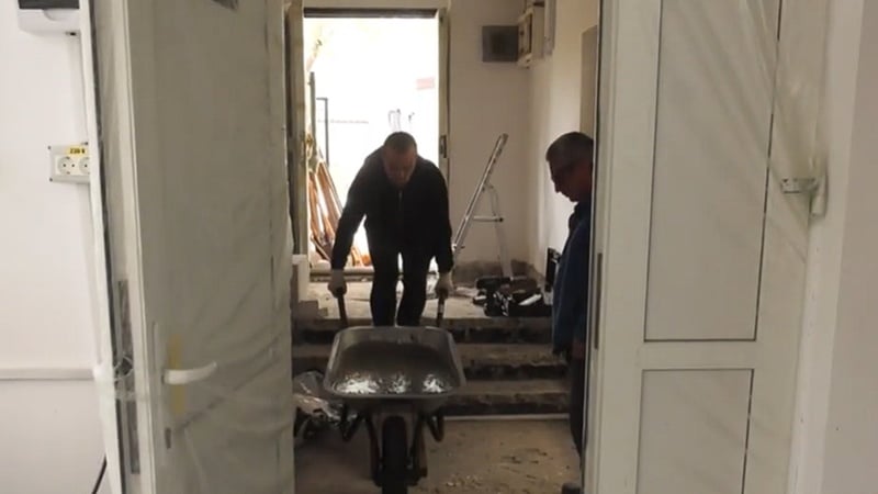 Hotelierii de pe litoral investesc în renovări pentru sezonul estival 2026: camere și mobilier refăcute complet
