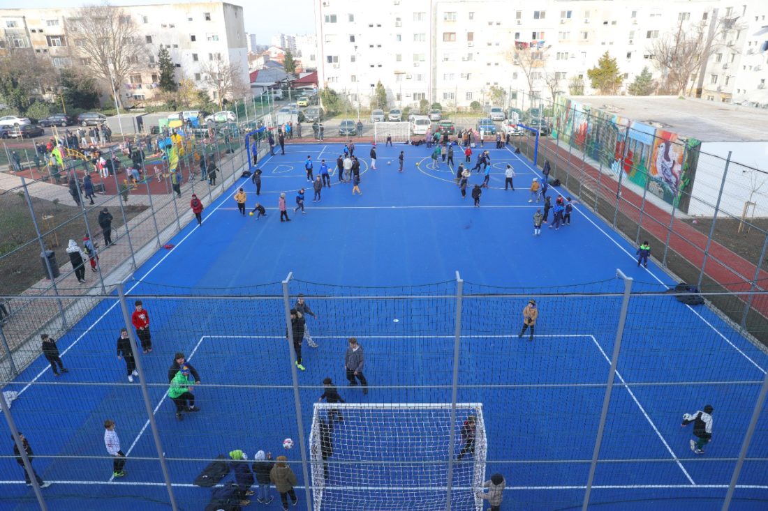 Un spațiu modern destinat activităților sportive și recreative a fost amenajat în cartierul Inel II