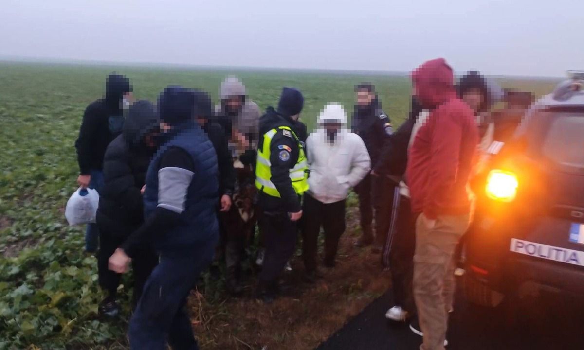 14 persoane au fost descoperite după ce au intrat ilegal în ţară, între localităţile constănțene Negru Vodă şi Cerchezu 