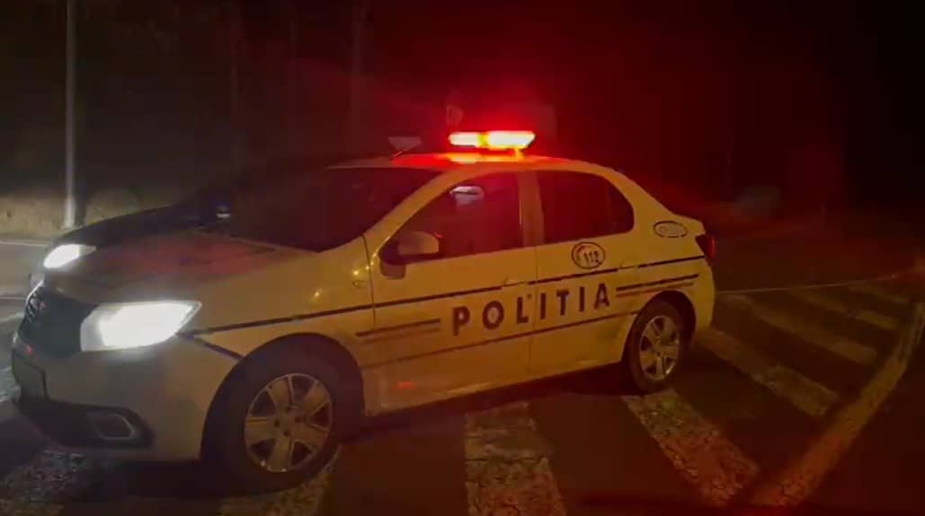Camionul care a împrăștiat deșeuri animale pe A2, găsit în Bărăganu. Șoferul este anchetat de polițiști