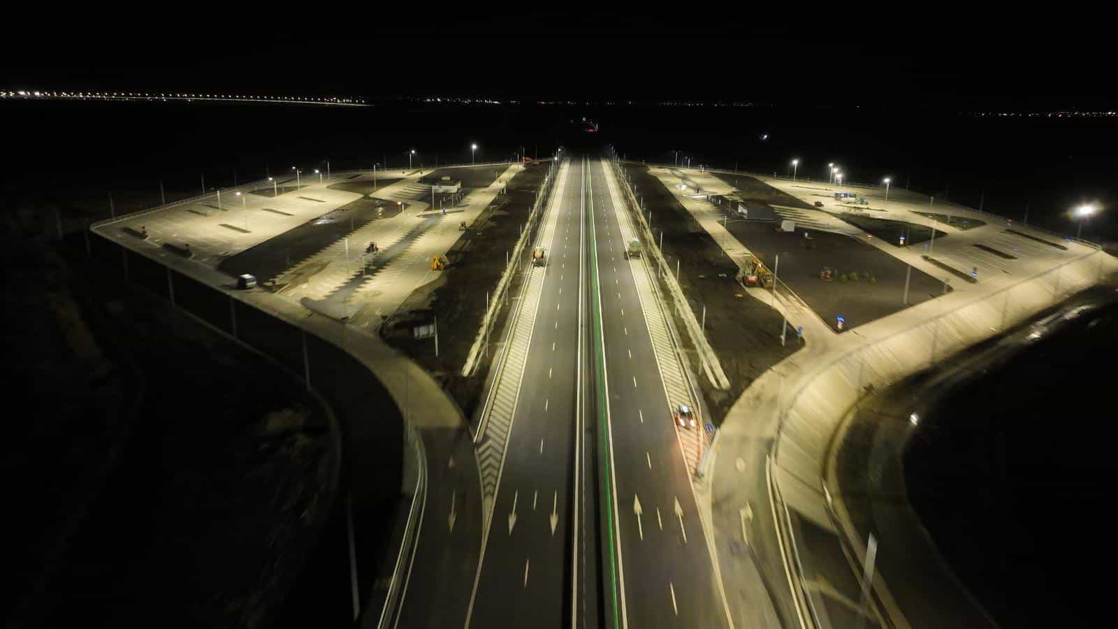 România depășește 1.400 km de autostrăzi și drumuri expres: un salt istoric pentru infrastructura rutieră. Ce tronsoane vor fi gata în 2026