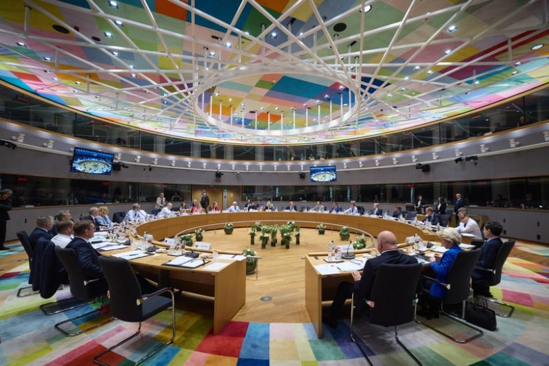 Summit de foc la Bruxelles. UE caută soluții pentru finanțarea Ucrainei în 2026–2027 – activele rusești înghețate ar fi singura soluție