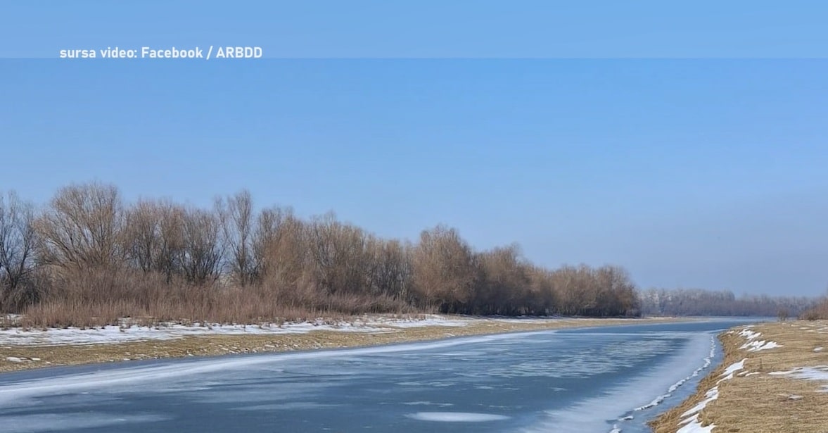 Avertisment pentru navigatori. Delta Dunării este blocată de gheață