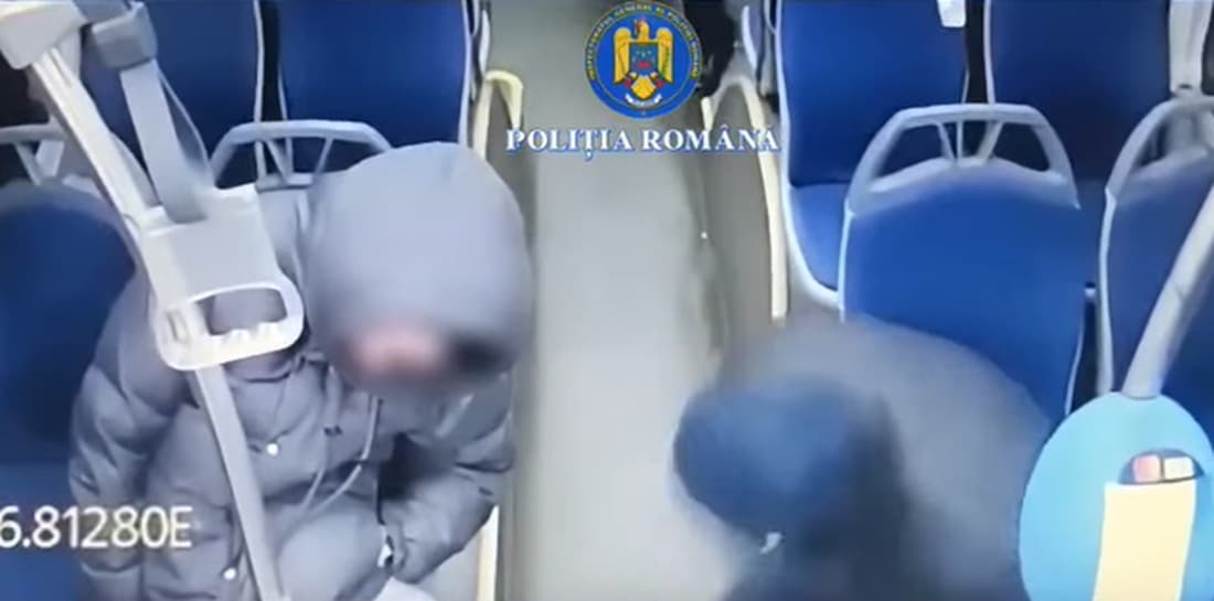 Furt într-un autobuz din Constanța. Un tânăr de 25 de ani reținut după ce i-a sustras ceasul unui călător adormit