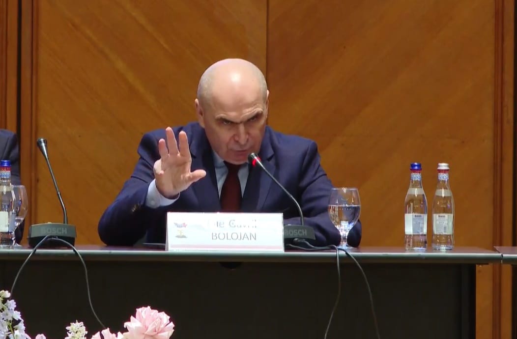 Răspunsul lui Bolojan la întrebarea: Vă faceți un partid nou?