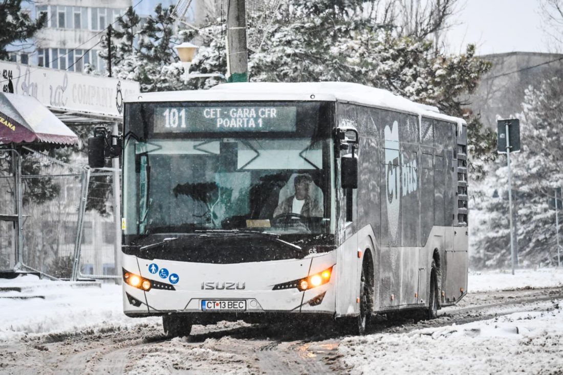 Anunț CT BUS. Se înregistrează întârzieri pe toate liniile din cauza ninsorilor