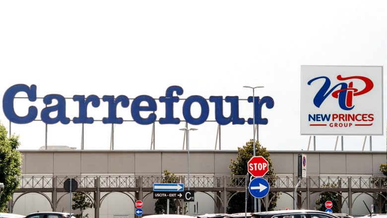 Carrefour retrage de urgență mai multe loturi de arahide din magazine: „Vă rugăm să NU le consumați!”