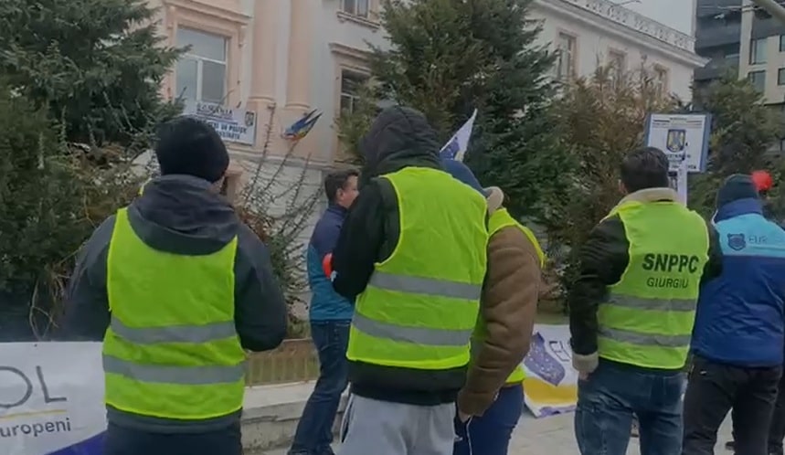 Mai mulți polițiști au protestat astăzi, la Constanța. Sindicaliștii acuză tensiuni, limbaj nepotrivit din partea unor șefi și suspiciuni privind modul în care se acordă premii