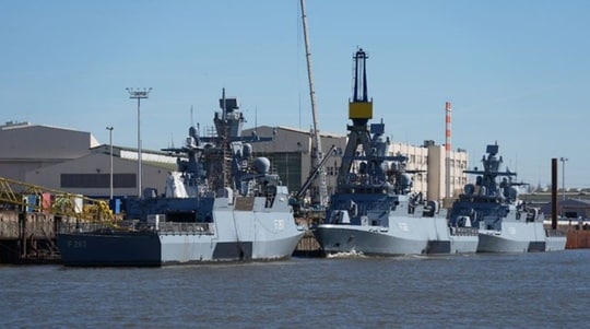 Constănțean reținut pentru sabotarea unor nave ale Marinei germane în portul Hamburg. Percheziții la locuința lui din Constanța