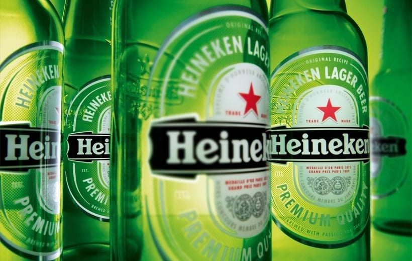 Heineken concediază 6.000 de angajați la nivel mondial din cauza scăderii vânzărilor de bere. Sunt trei fabrici în România