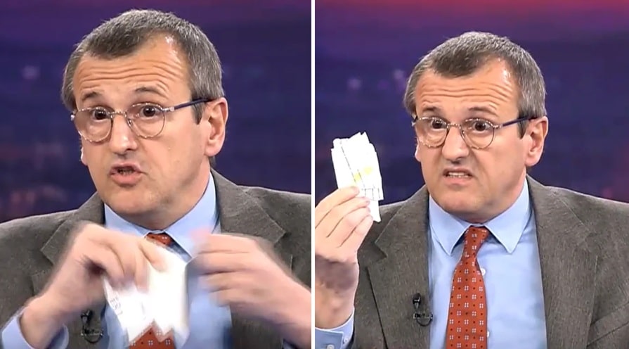 Un profesor și-a rupt diploma de doctor în direct la TV. Reacția lui Bolojan: Nu de diplome ducem lipsă, ci de competențe