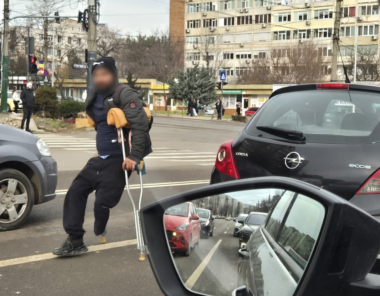 Constănțeni, atenție de cine vă este milă! Unii cerșetori fac bani mai mulți decât un angajat – Poliția Locală a aplicat peste 500 de amenzi