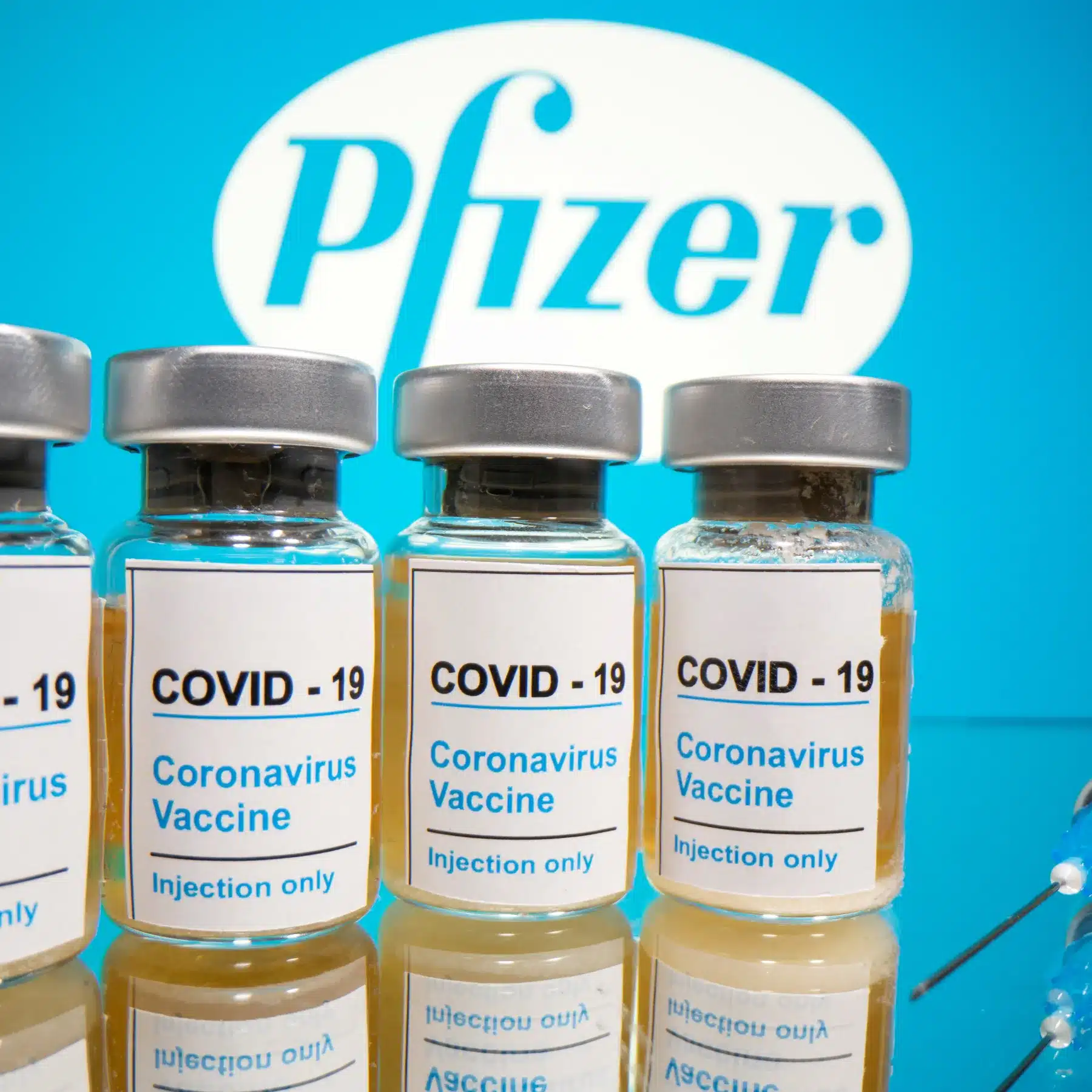 Procesul cu Pfizer: România și Polonia așteaptă verdictul final pentru miliardele de euro pe vaccinuri