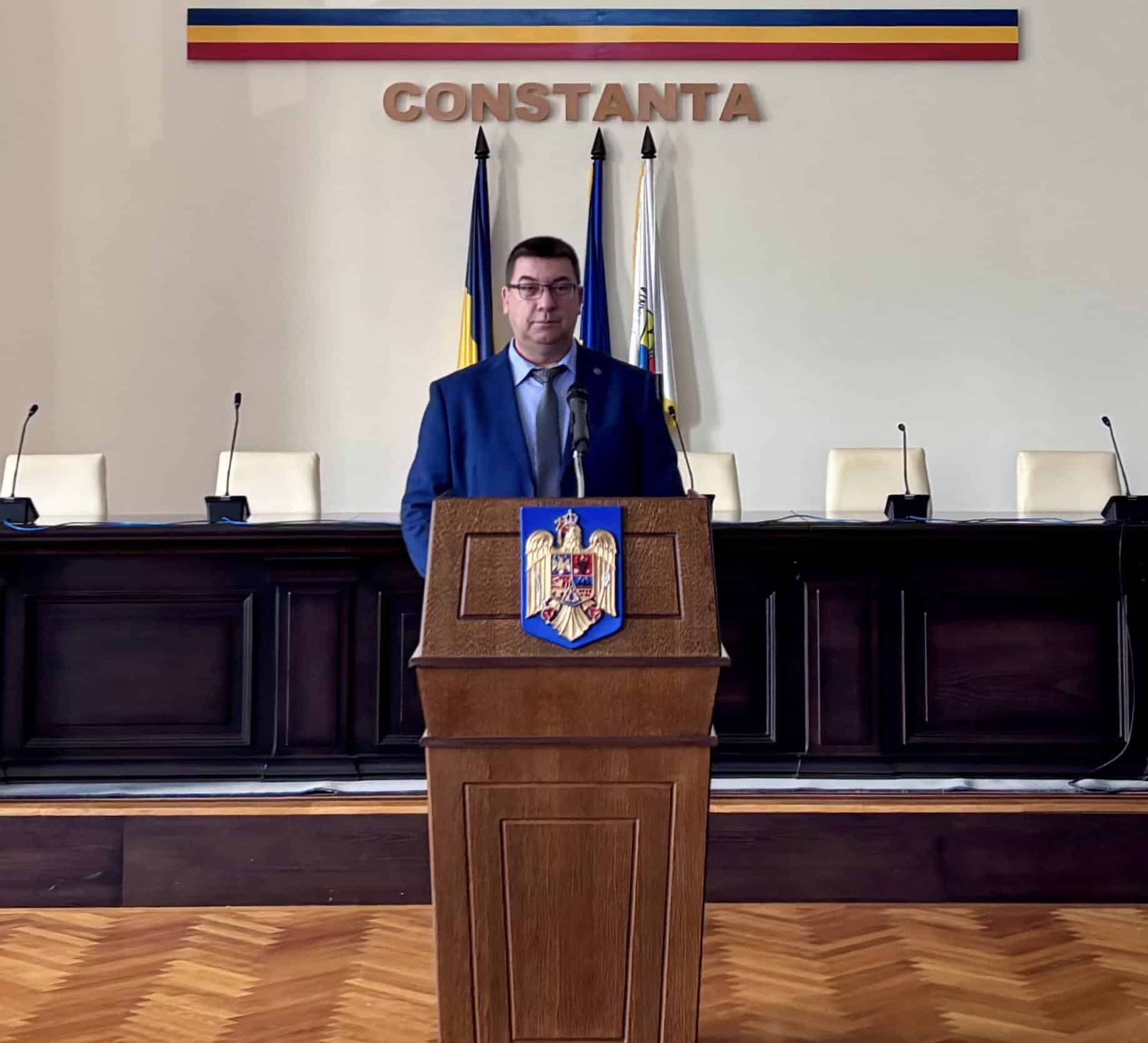 Primul șoc al reformei: Angajați dați afară la Prefectura Constanța!