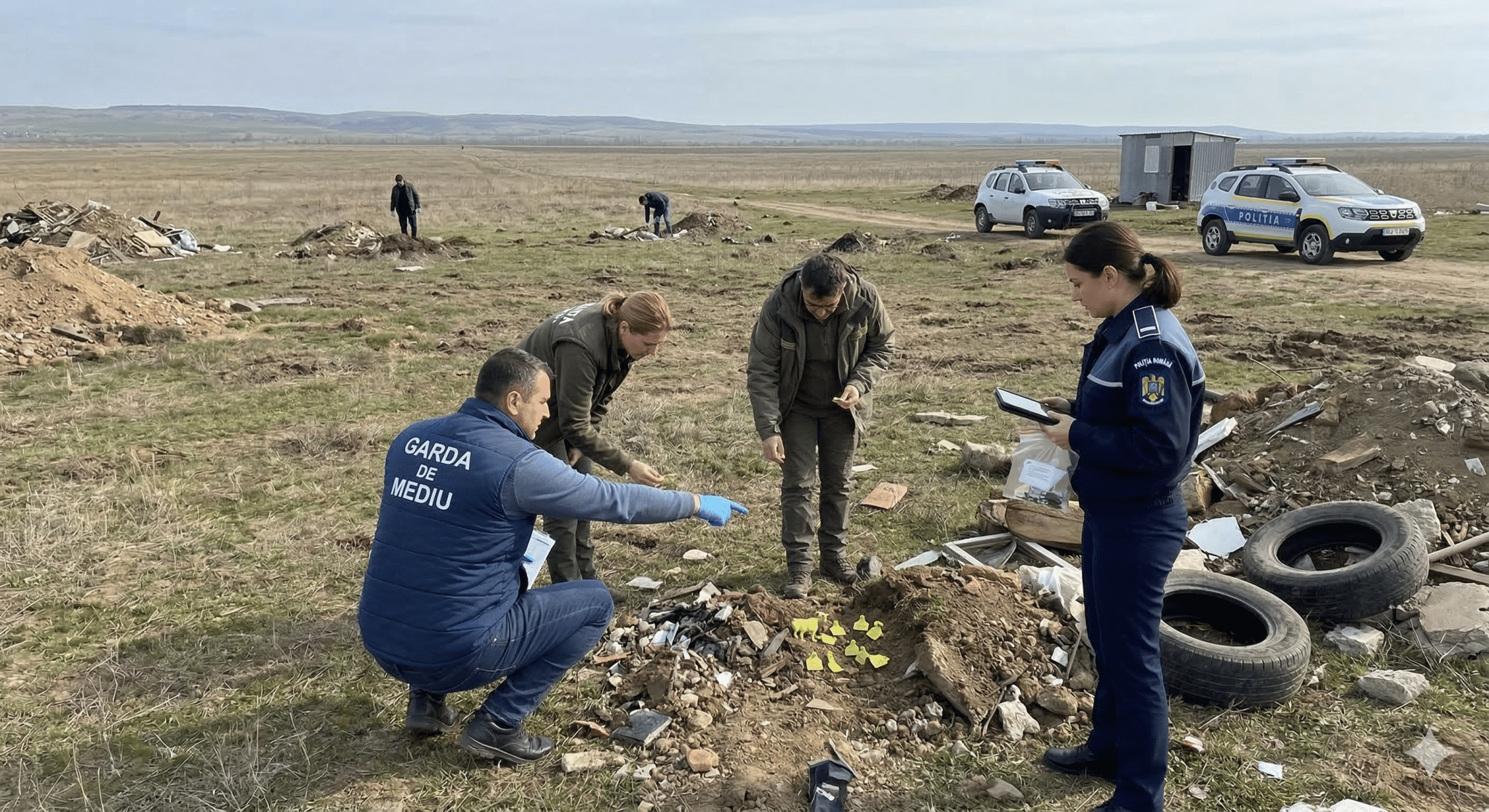 Descoperire macabră în județul Constanța: animale moarte și deșeuri pe 10.000 mp. A fost deschis dosar penal