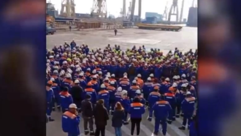 Protest spontan la Şantierul Naval Mangalia. Angajații nu și-au primit salariile de trei luni