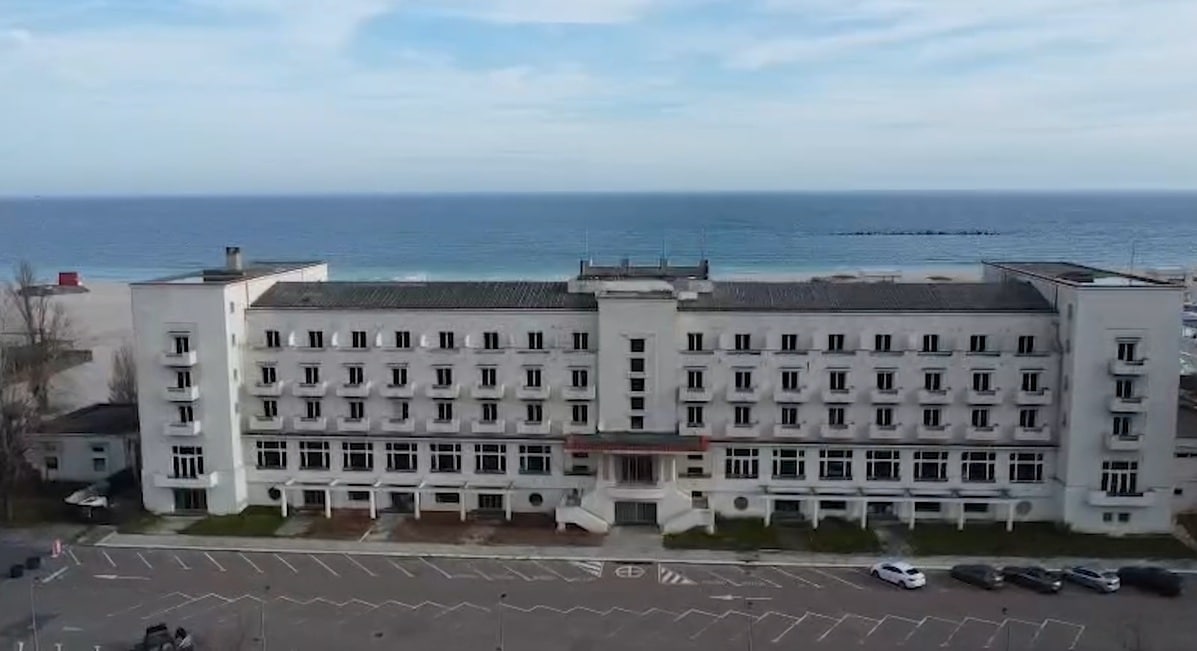 Hotelul Rex din Mamaia ar putea fi cumpărat de Consiliul Județean Constanța