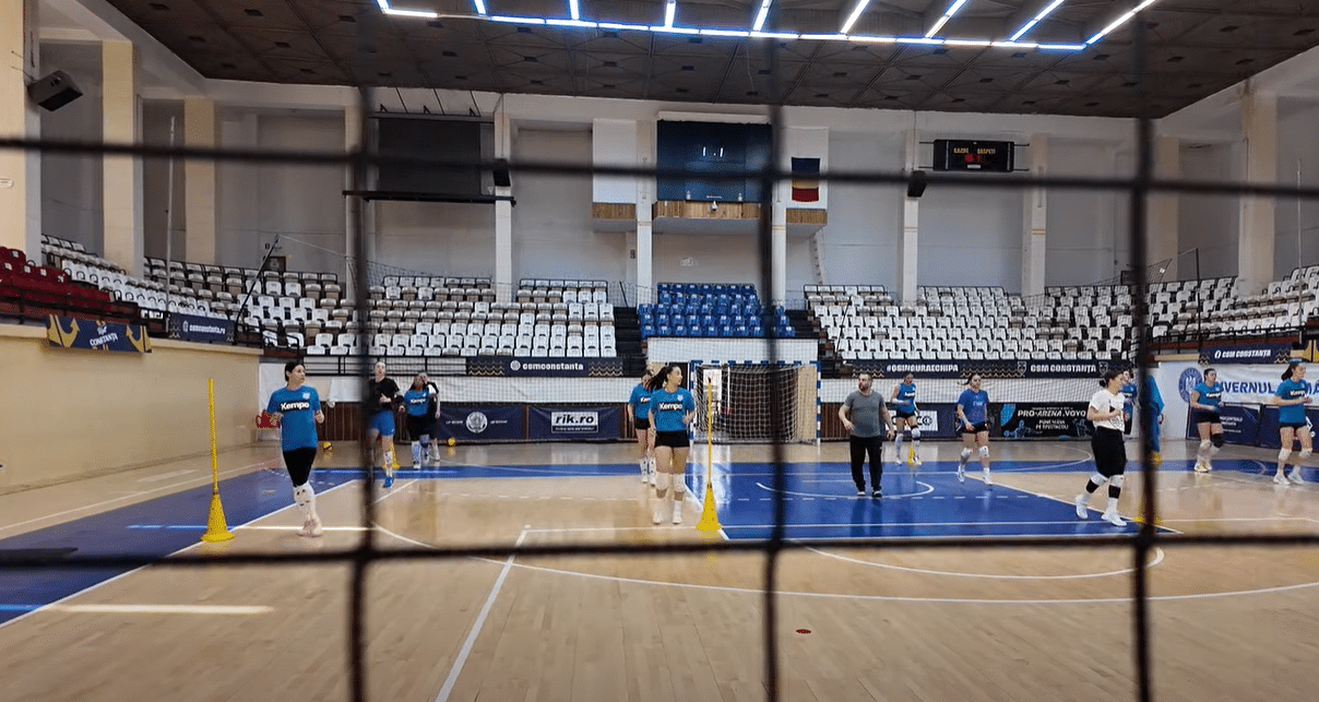 Miză la volei: CSM Constanța începe duelul decisiv pentru cupele europene