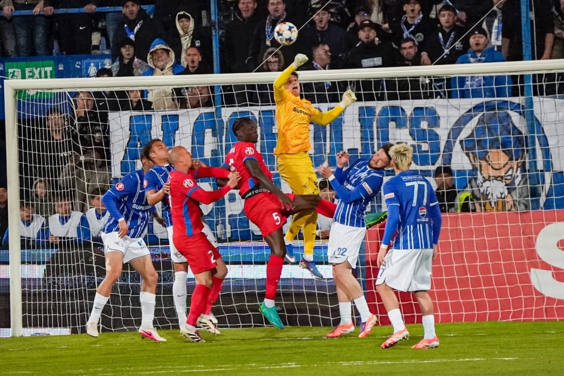 Răsturnare incredibilă de scor: FCSB învinge Farul după un meci dramatic