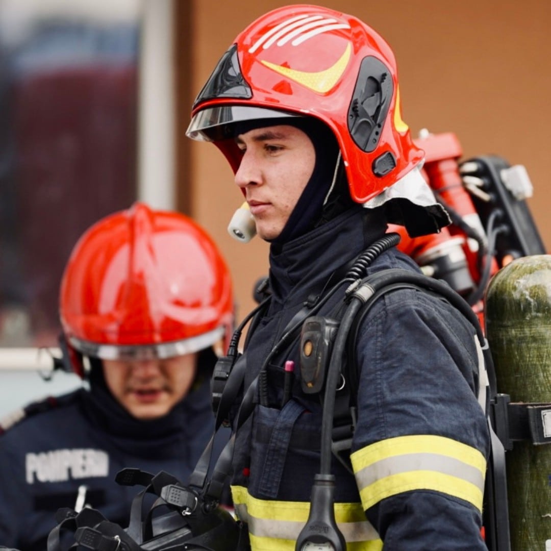 Incendii în Constanța: Fum dens în scările de bloc, o femeie spitalizată