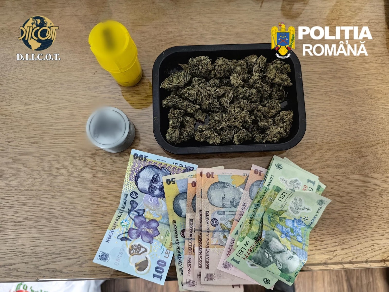 Rețea de droguri, destructurată la Constanța. Cinci tineri, cu vârste între 20 și 26 de ani, au ajuns în vizorul procurorilor