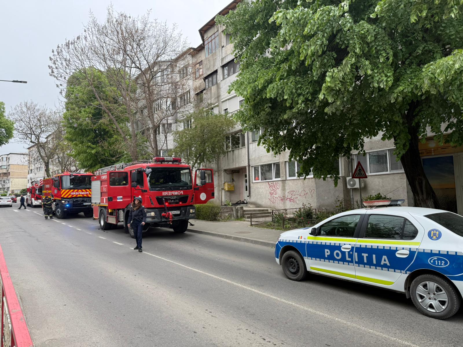 Incendiu într-un apartament în Tulcea. O femeie a avut nevoie de îngrijiri
