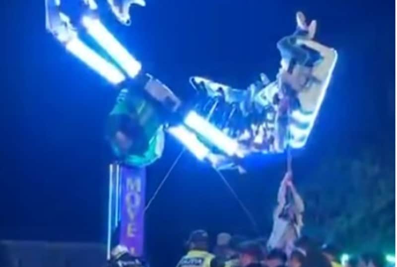 17 tineri au rămas blocați într-un carusel din Caransebeș. Au fost coborâți de pompieri