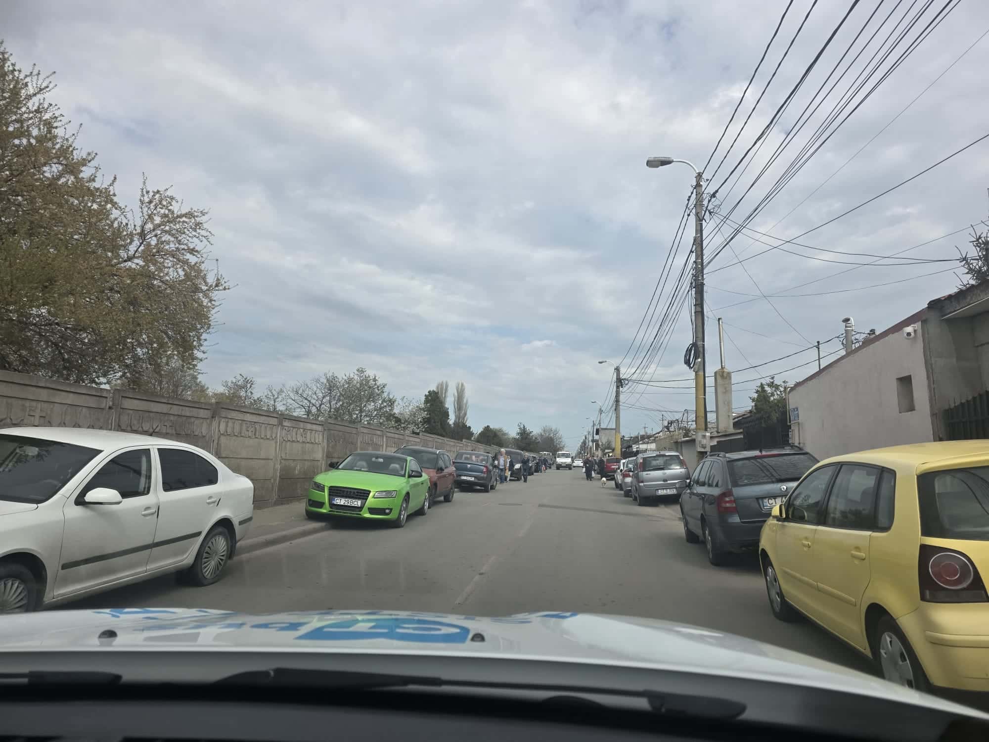 Aglomerație în zona cimitirelor din Constanța de Paștele Blajinilor. Linii CT BUS, deviate