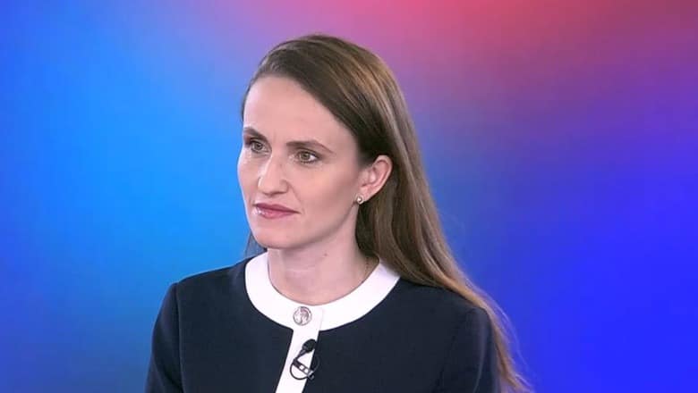 România își deschide arhivele: Peste 5.000 de dosare diplomatice din anii ’90, declasificate