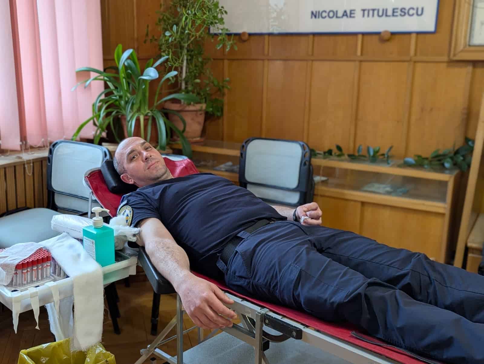 55 de Jandarmi din Constanța au donat sânge: Un gest de viață pentru comunitate