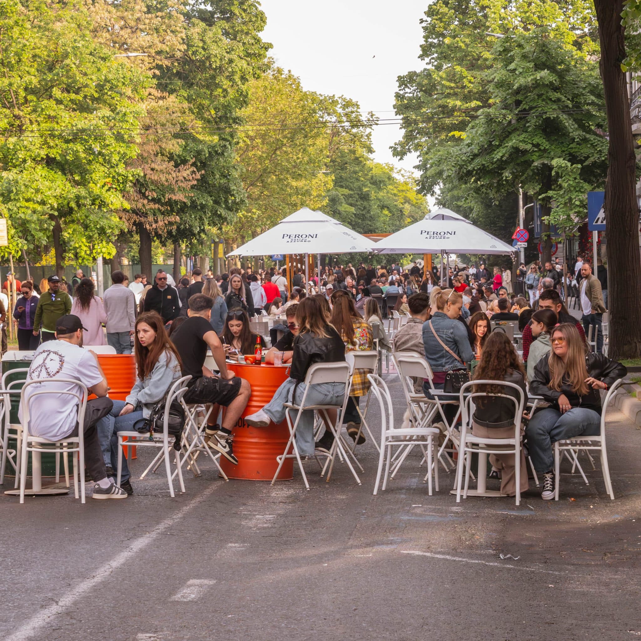 Bulevardul Tomis devine pietonal în acest weekend, dar și de 1 iunie. Restricții de circulație și autobuze deviate