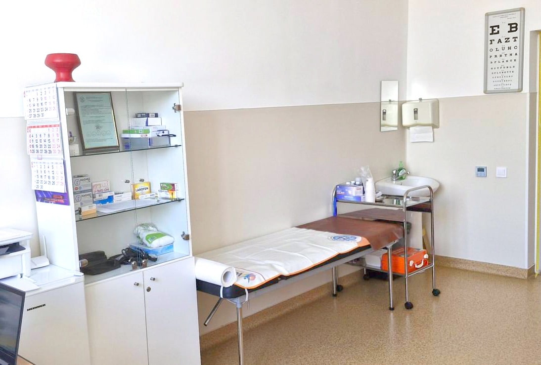 Zeci de cabinete medicale și stomatologice funcționează în școlile din Constanța. Peste 120 de cadre medicale au grijă de elevi