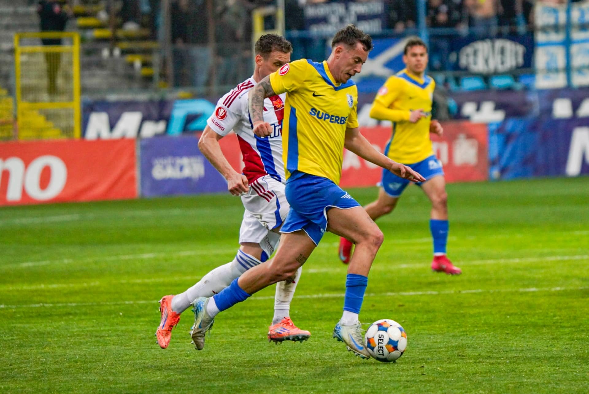 Oțelul Galați învinge Farul Constanța 3-2: Final încins în Superligă