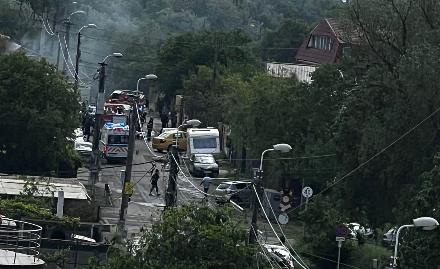 Incendiu în Constanța de la un scurtcircuit. Pompierii au intervenit de urgență