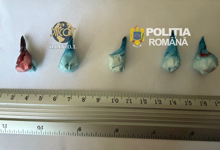 Dealer de cocaină din Mangalia, săltat de DIICOT. Drogurile erau vândute cu până la 2.000 de lei tranzacția