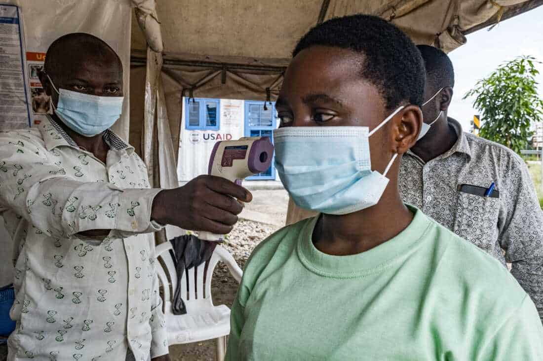Peste 100 de decese suspectate într-un focar de Ebola în Republica Democratică Congo. OMS declară urgență internațională
