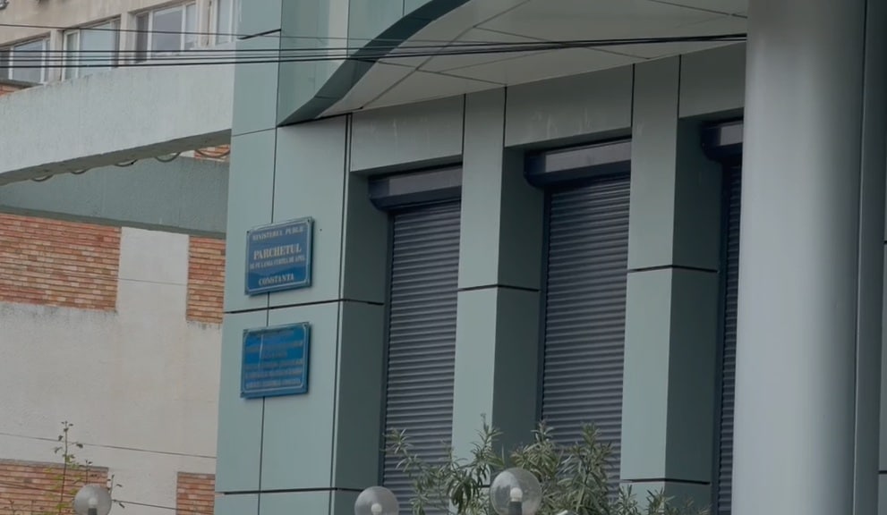Peste 130.000 de euro găsiți în biroul unui procuror constănțean – anchetă de amploare la Constanța