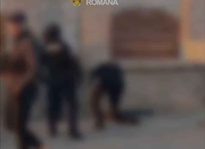 Tânăr reținut după ce ar fi înșelat mai multe persoane cu comenzi fictive de containere metalice
