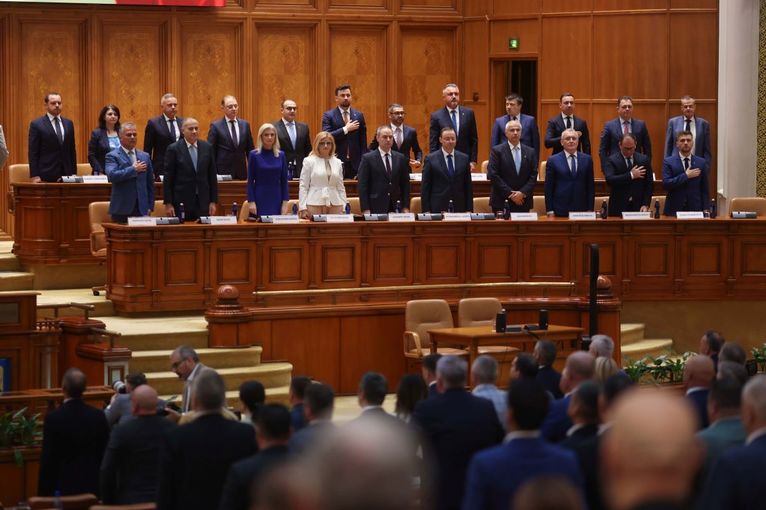 GUVERNUL VEŞTEA A PICAT. Adrian Veștea: „Votul de astăzi nu a fost cel pe care l-am sperat pentru România”