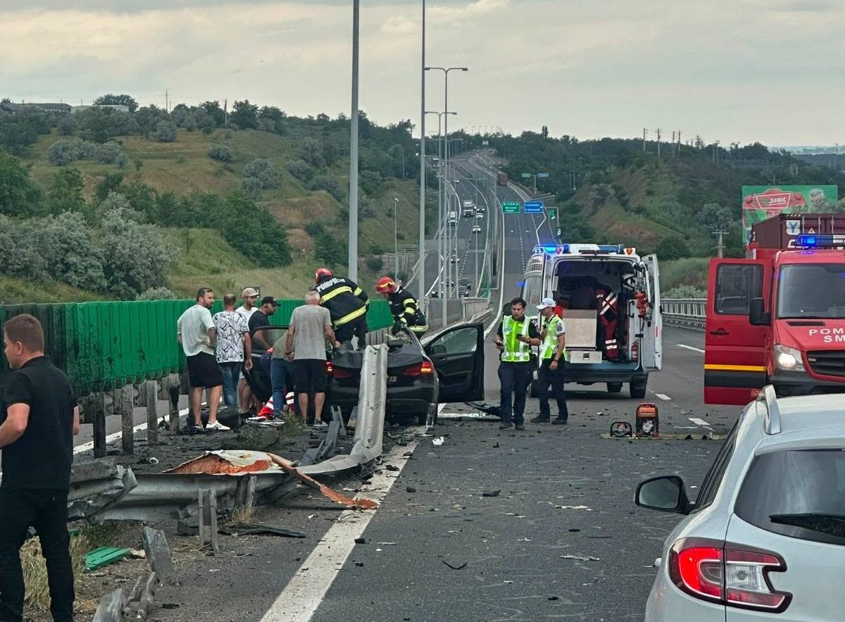 UPDATE. Accident cumplit pe A2. O femeie este în comă, o fetiță de 2 anișori rănită – șoferul de 70 de ani a pierdut controlul