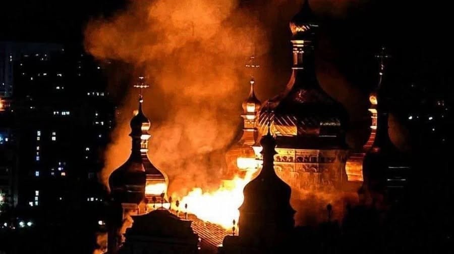 Biserica Lavra Pecerska, lovită într-un amplu atac aerian asupra Ucrainei: sute de drone și rachete au vizat Kievul