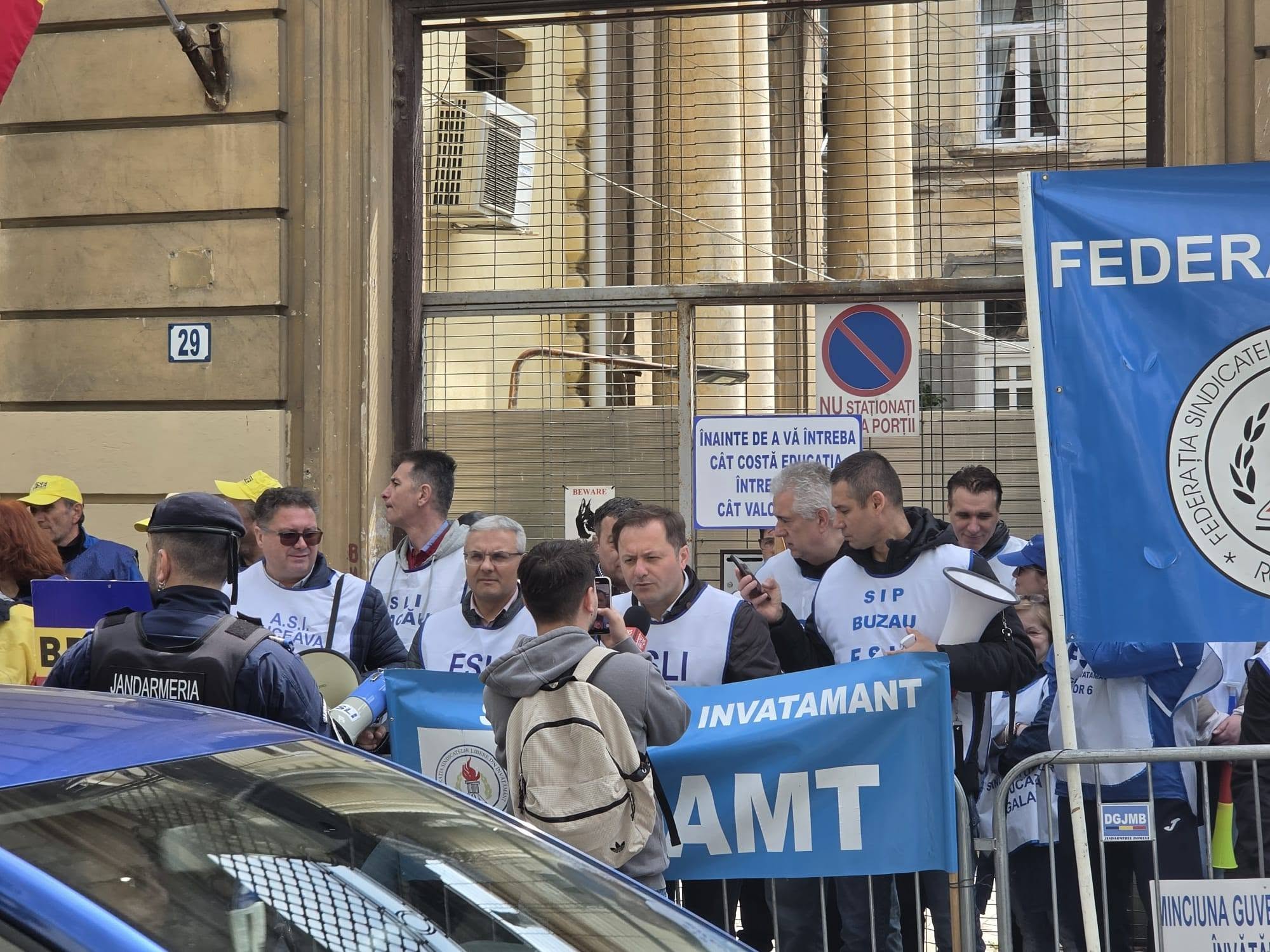 20.000 de oameni, așteptați în stradă. Sindicatele din Educație protestează împotriva salarizării propuse de Guvern
