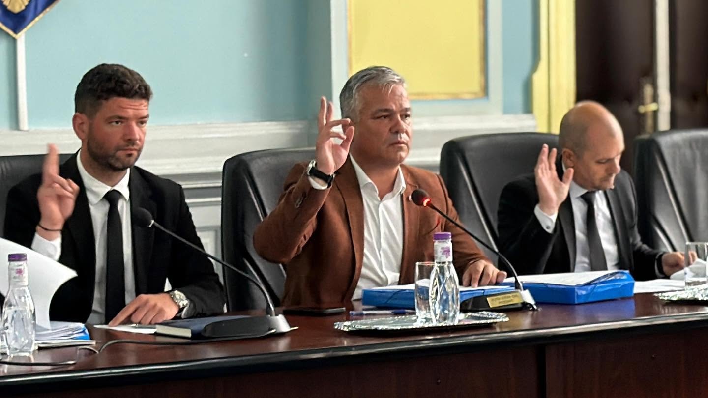 Premierul desemnat Adrian Veştea: Voi avea acelaşi program de guvernare cu Ilie Bolojan. Voi rămâne intransigent