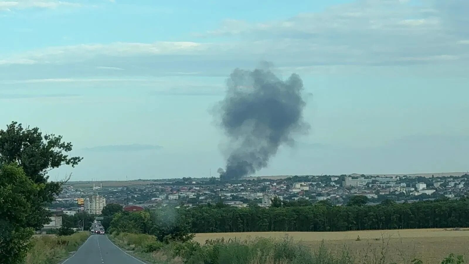 Incendiu puternic la Medgidia: 3.000 mp de deșeuri în flăcări