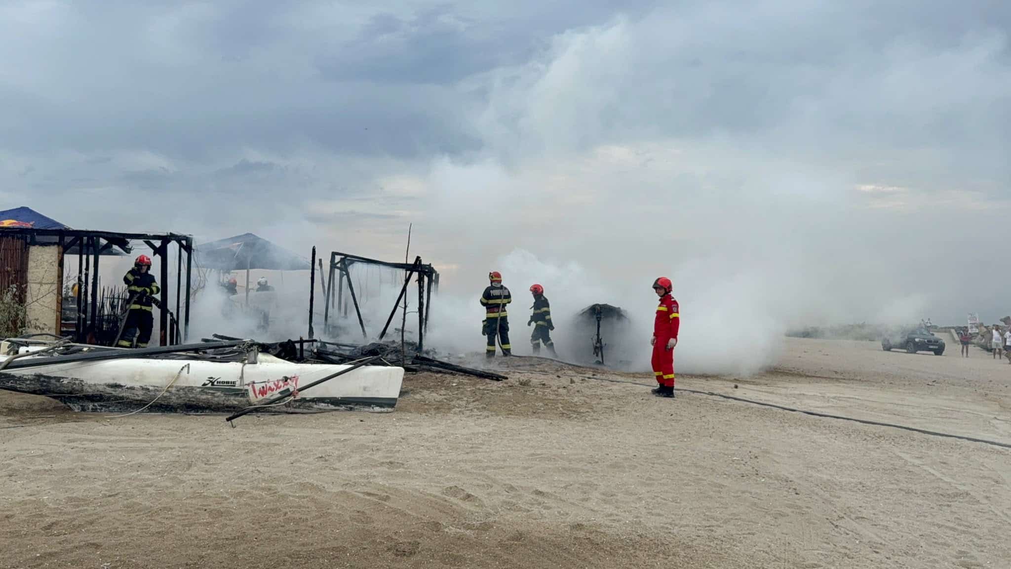 Incendiu la un beach bar din Constanța