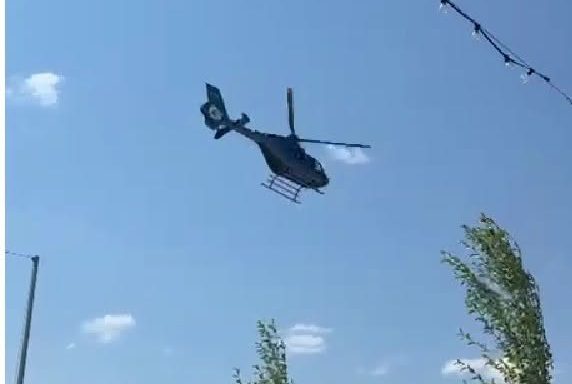 „Copii speriați, șezlonguri zburate în cap”. DOSAR PENAL după ce fiica unui cunoscut om de afaceri a fost preluată cu elicopterul dintr-un centru de echitație din Constanța