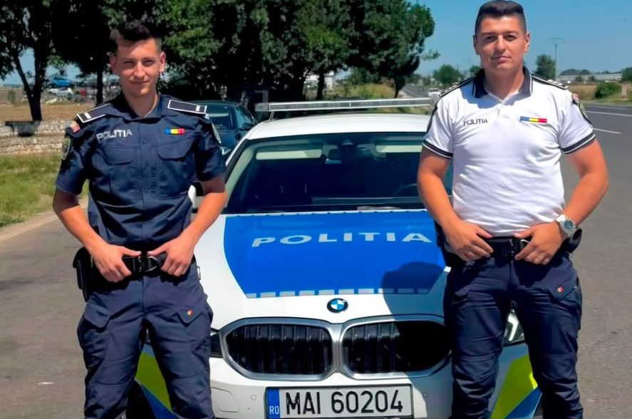 Șofer prins cu 172 km/h în timp ce își ducea tatăl rănit la spital. Polițiștii l-au escortat, apoi i-au suspendat permisul
